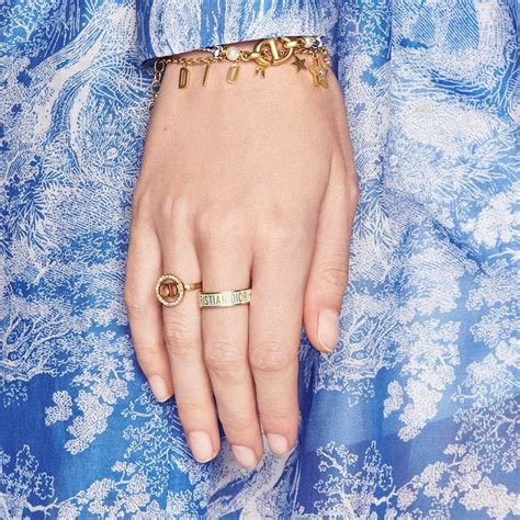 dior kette herz|Dior code ring.